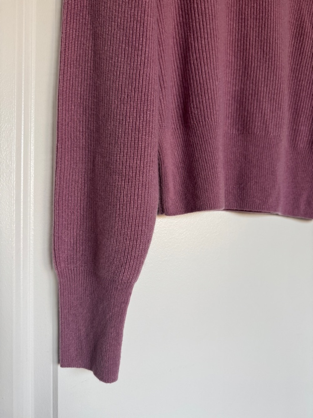 NWT! J. CREW Women’s Ribbed Cashmere Turtleneck Sweater Smoky Orchid Size Medium - Picture 5 of 11